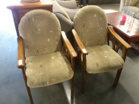 51075. Karos székek 